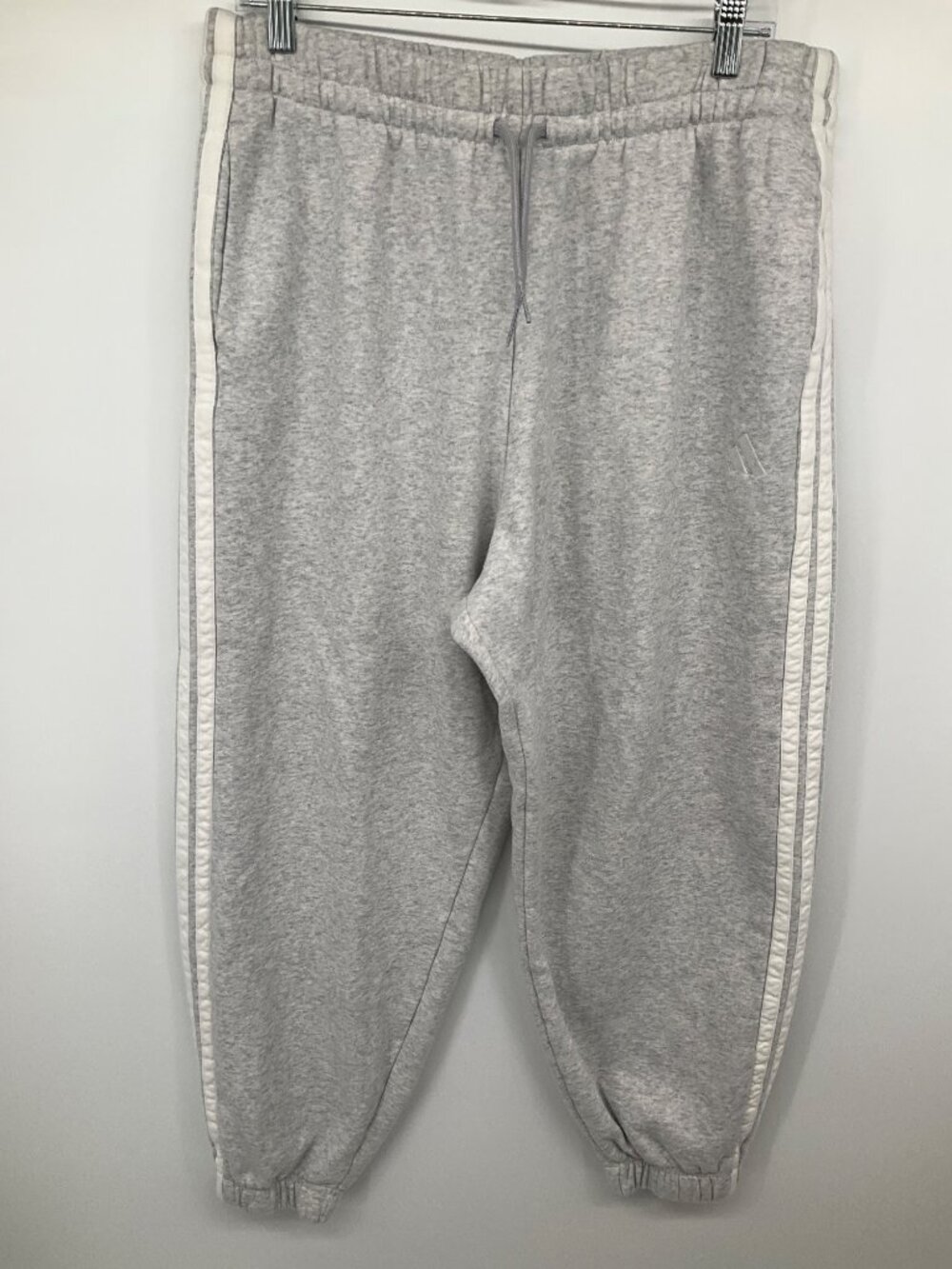 Adidas Essentials 3-Stripes Fleece Loose-Fit Sweatpants, Size XL, Grey/White - Picture 2 of 8